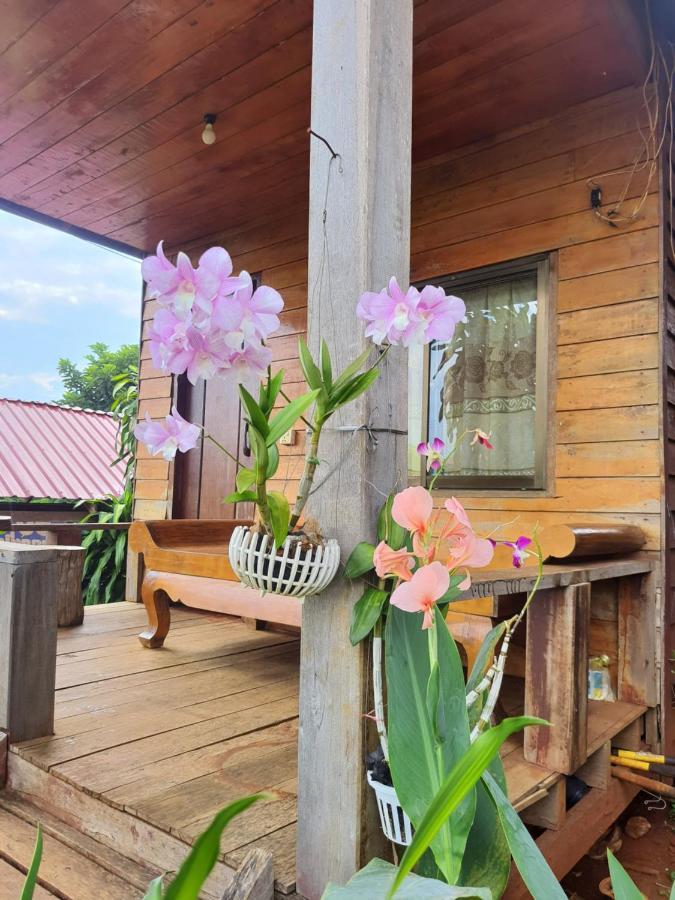 Happy Bungalow & Trekking Banlung Exterior photo
