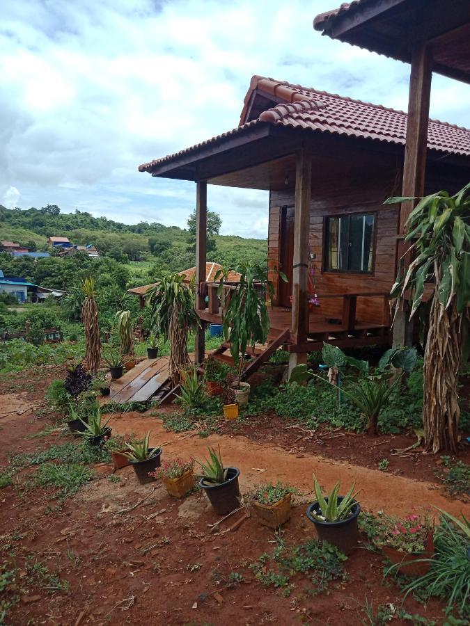 Happy Bungalow & Trekking Banlung Exterior photo